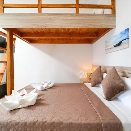 To Kyma - Seafront House Nyaraló *