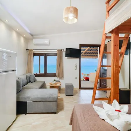 بيت للعطل To Kyma - Seafront House *